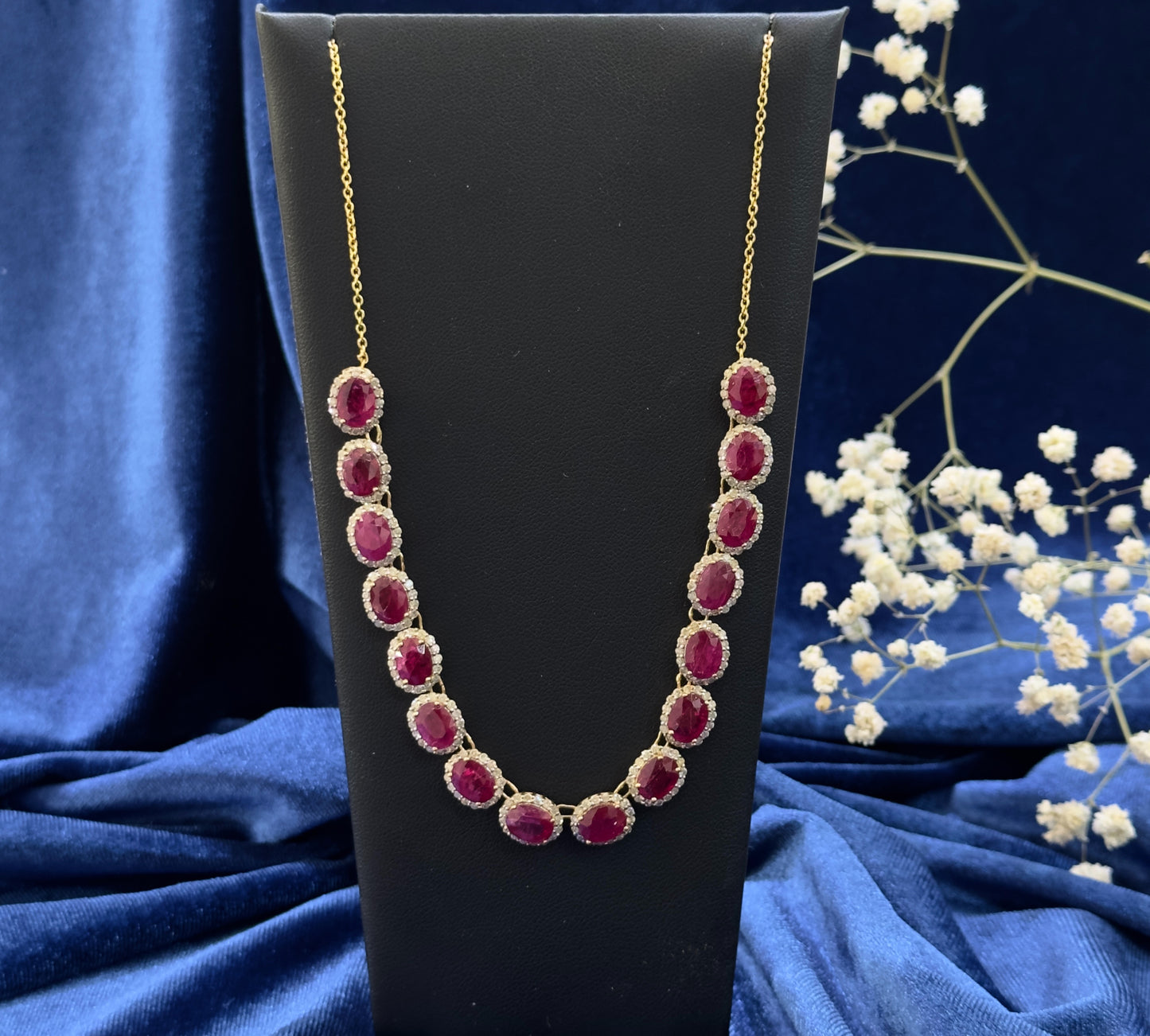 Collana anni '60 oro, rubini e diamanti