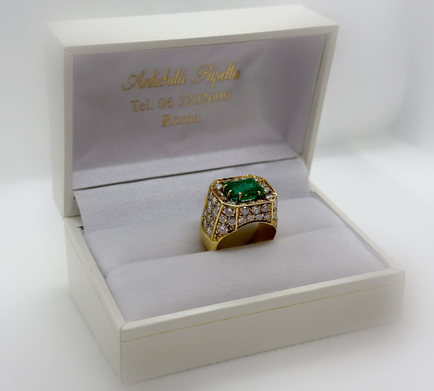 Anello a Trombino Oro Giallo con Smeraldo e Diamanti