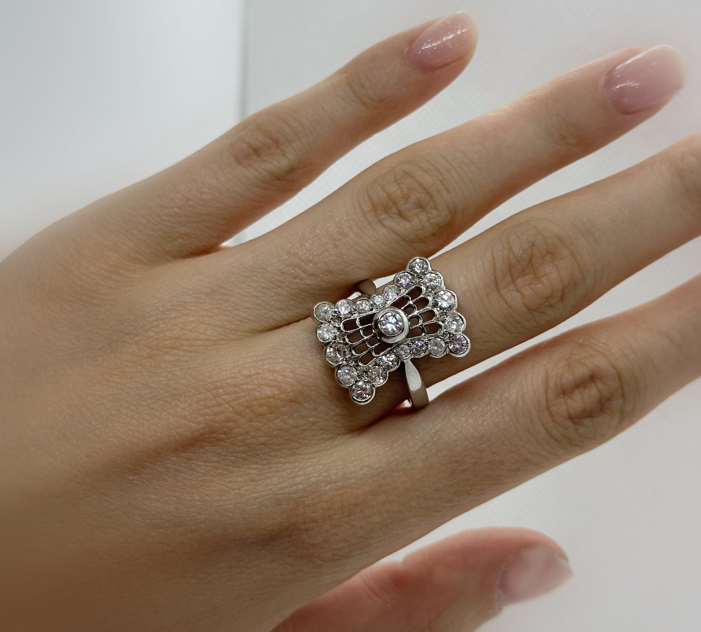 Anello Oro Bianco con Diamanti