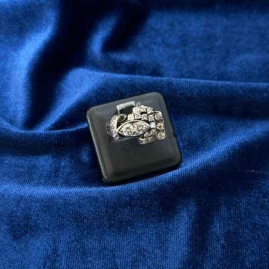 Anello anni '40 in oro e diamanti